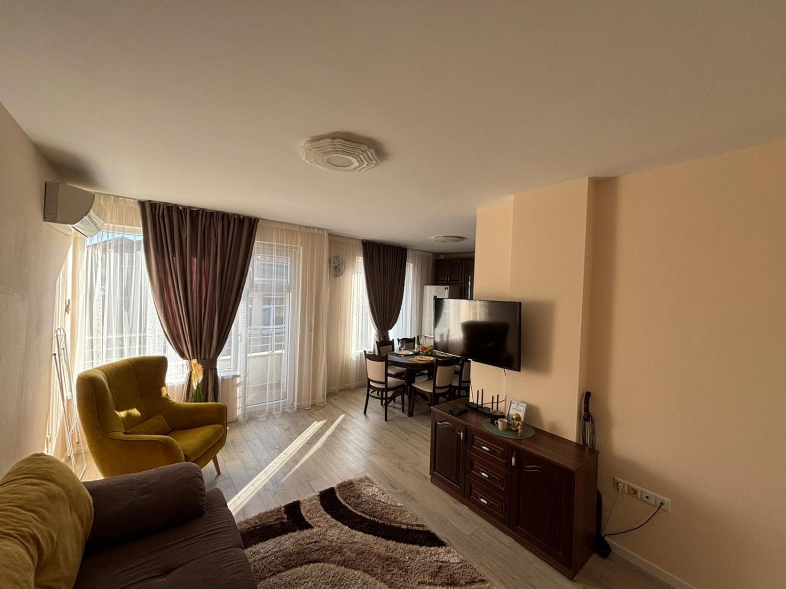 Grand Apartment Bogoridi - Top Center Near To Sea And Sea Garden Burgas Exterior photo